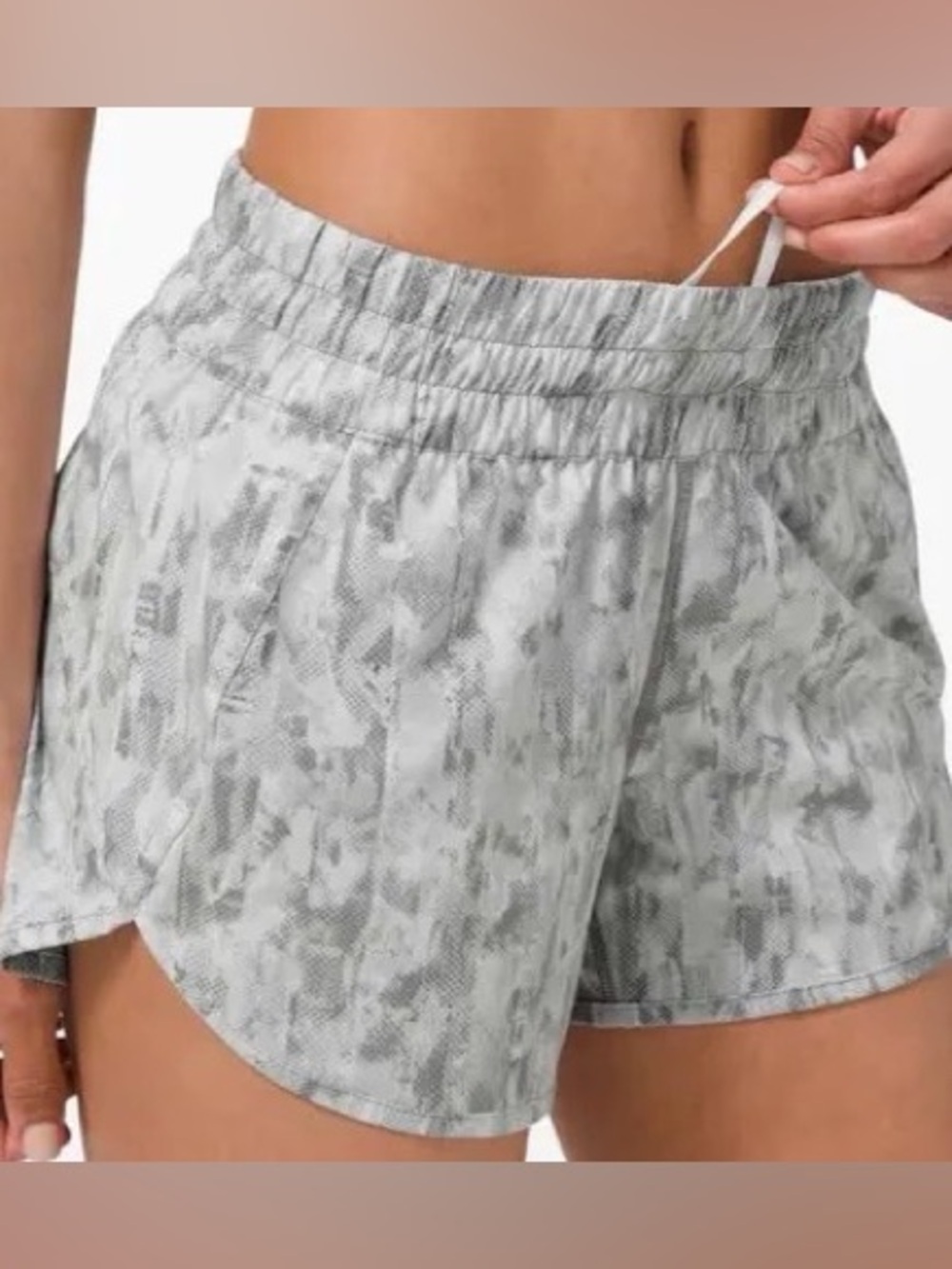 lululemon tracker V 4” Gray Printed Athletic Shorts
